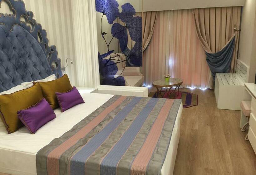 Pokój Romantyczny, Delphin Be Grand Resort