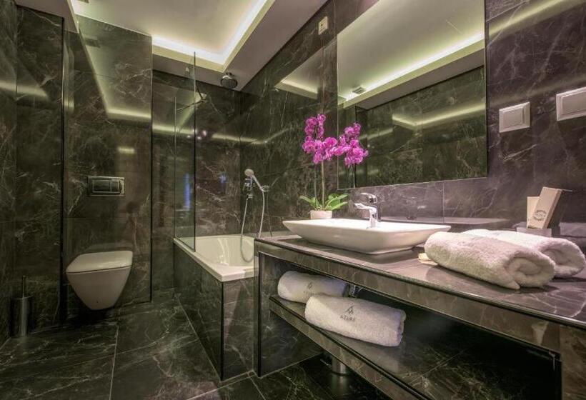 Люкс Deluxe Кровать Кинг, Azure Resort & Spa