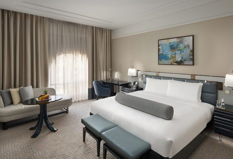 Стандартный Номер Кровать Кинг, The Hotel Galleria Jeddah, Curio Collection By Hilton