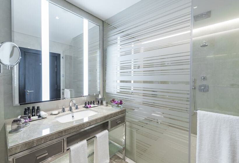 Номер Deluxe, The Hotel Galleria Jeddah, Curio Collection By Hilton