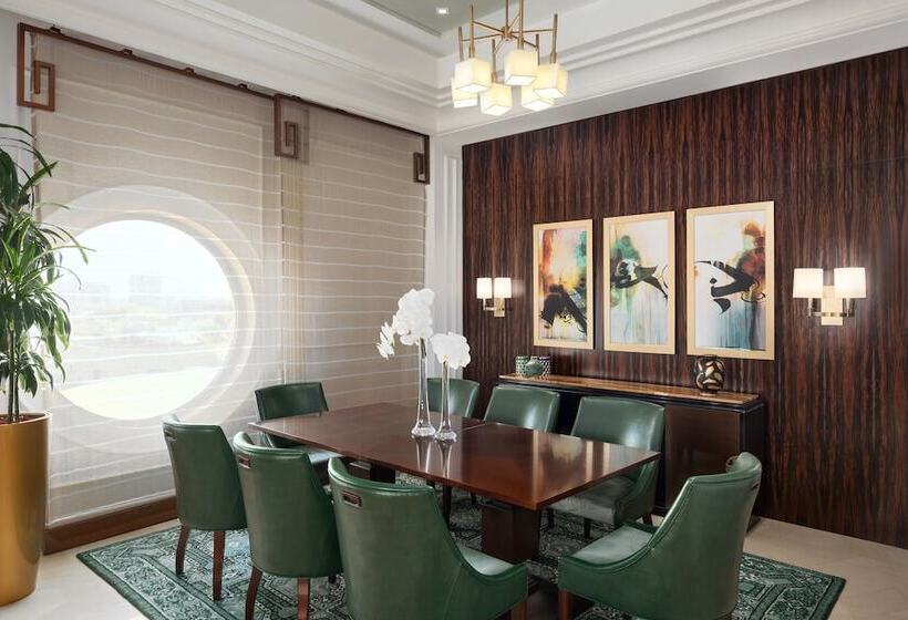 Suite, The Hotel Galleria Jeddah, Curio Collection By Hilton