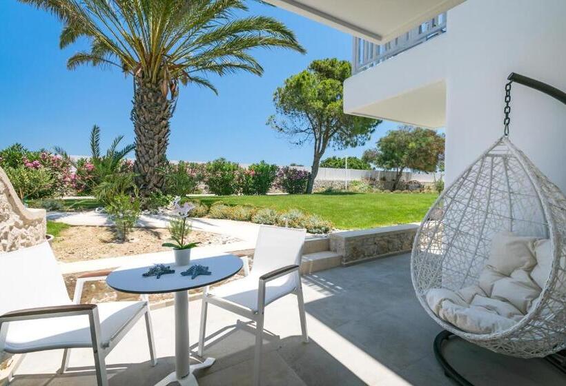 Люкс Superior, White Pearls Luxury Suites   Adults Only