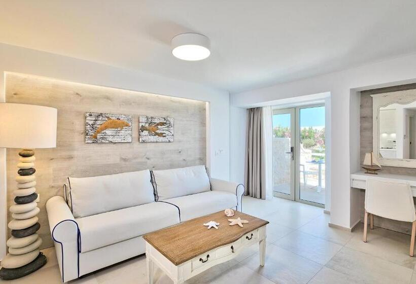 Люкс Superior, White Pearls Luxury Suites   Adults Only