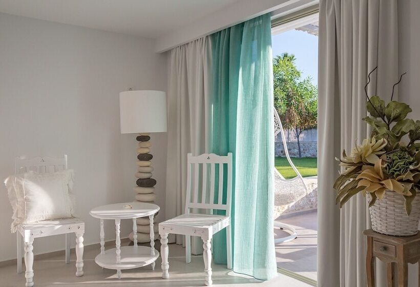 Люкс с гидромассажем, White Pearls Luxury Suites   Adults Only