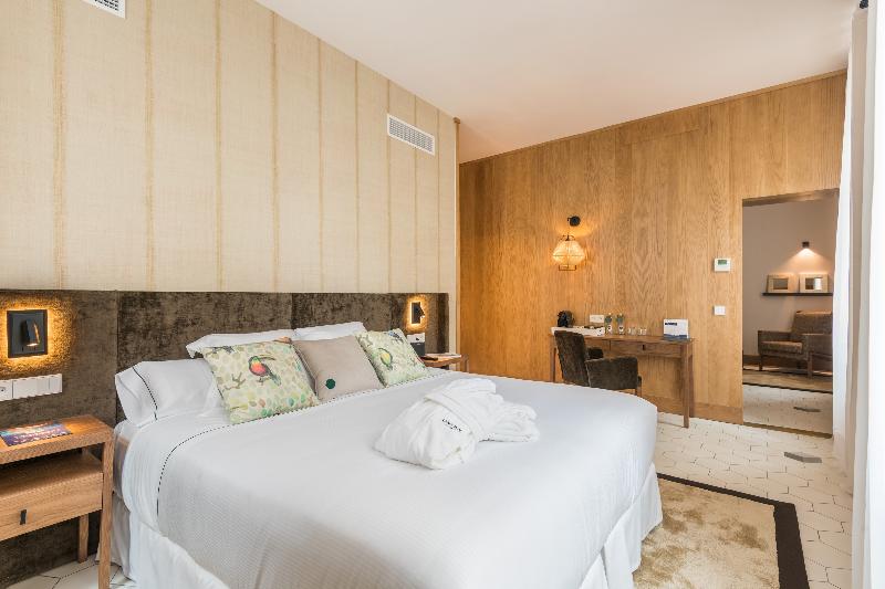Люкс, Boutique Hotel Sant Roc & Spa