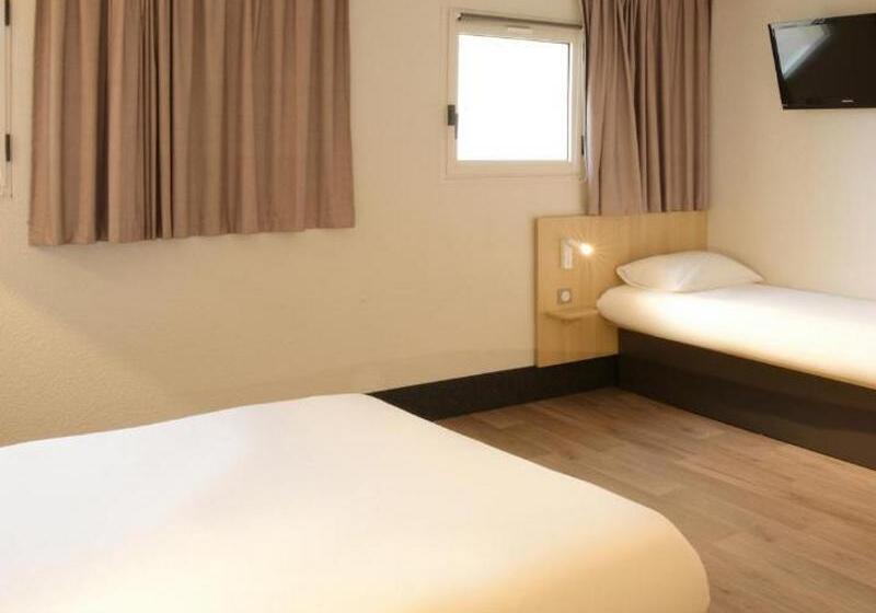 Четырехместный Номер Стандарт, B&b Hotel Angoulême