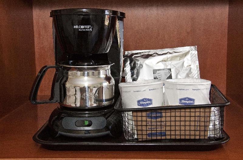 キングサイズベッドのスイートルーム, Holiday Inn & Suites Sioux Falls   Airport, An Ihg