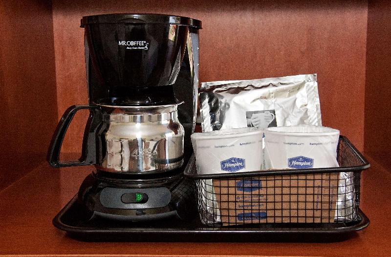 キングサイズベッドのスイートルーム, Holiday Inn & Suites Sioux Falls   Airport, An Ihg