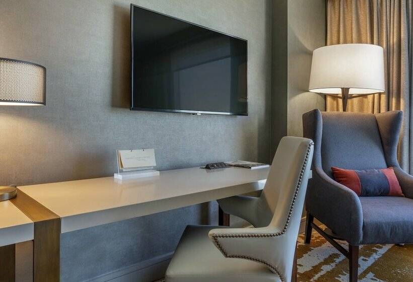 اتاق دلوکس مخصوص معلولین, Omni Louisville