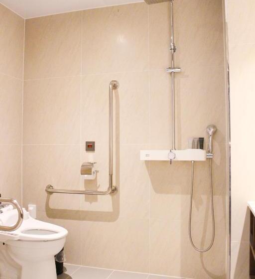 غرفة قياسية سرير ملكى لذوى الإحتياجات الخاصة, Ramada Encore By Wyndham Haeundae