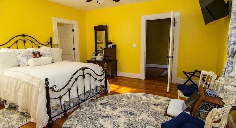 스위트, Bama Bed & Breakfast Campus