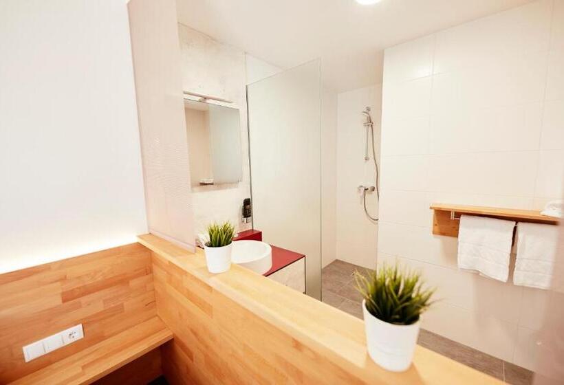 Номер Deluxe с Балконом, I Am Hotel Graz Seiersberg