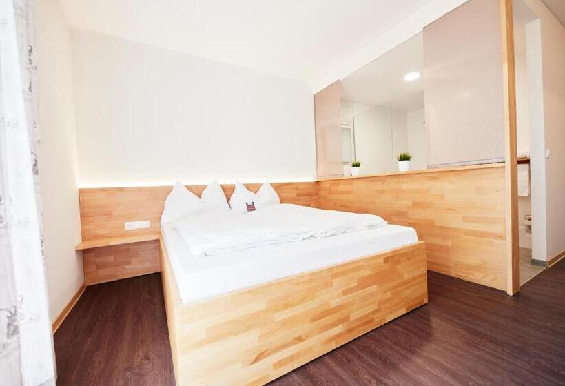 Номер Deluxe с Балконом, I Am Hotel Graz Seiersberg