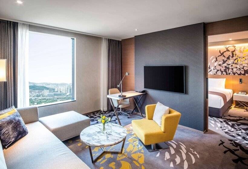 Люкс Повышенной Комфортности, Novotel Suites Ambassador Seoul Yongsan