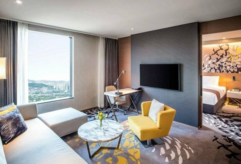 Люкс Повышенной Комфортности, Novotel Suites Ambassador Seoul Yongsan