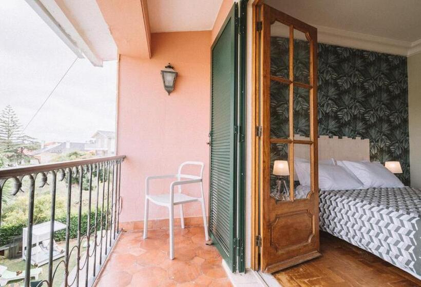 اتاق لوکس با بالکن و چشم‌انداز دریا, Nice Way Cascais Hostel & Surf Camp