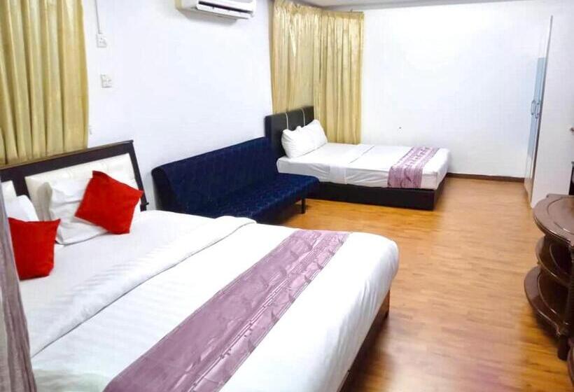 חדר דלוקס לארבעה, Borneo Inn