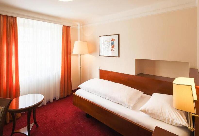 Номер Стандарт Индивидуальный, Ambiance Hotel   Braunau   Simbach