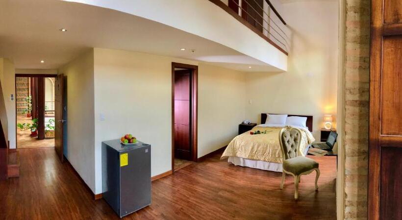 スタンダードトリプルルーム, Floré Hotel Boutique Cuenca