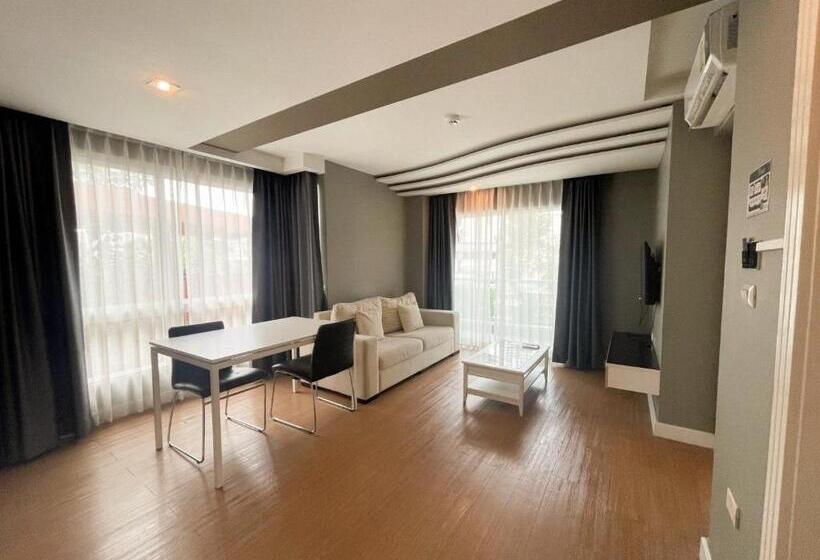 프리미엄 스위트 풀장 전망, Wisdom Hotel & Residence