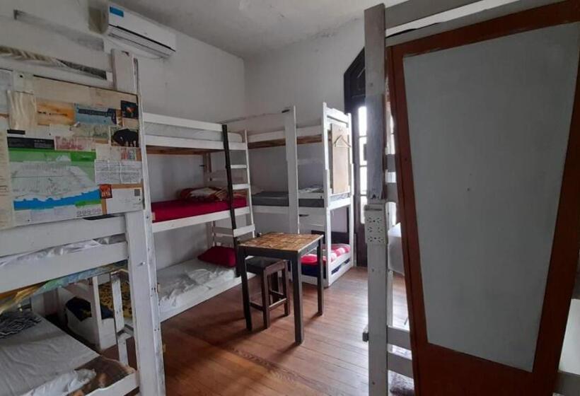Кровать в Общей Комнате, República Hostel