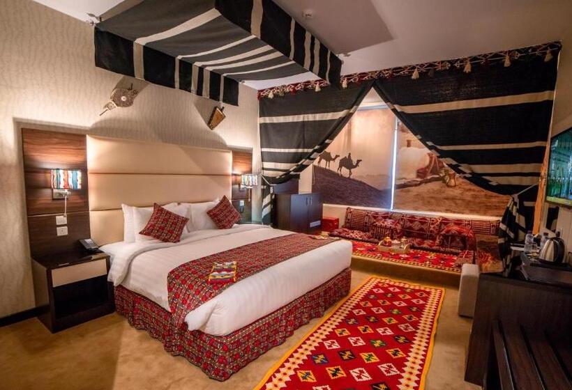 سوییت لوکس, Holiday Villa Hail