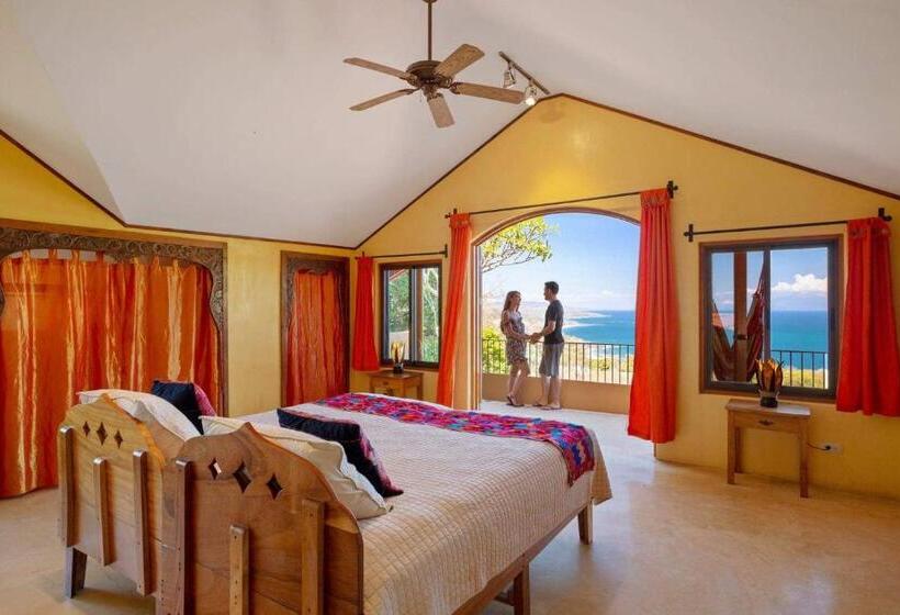 غرفة سوبيريور ثلاثية مطلّة علي البحر, Anamaya Resort