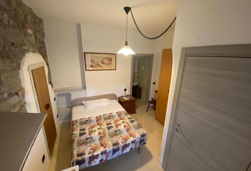 디럭스 룸, Macloud Pub B&b
