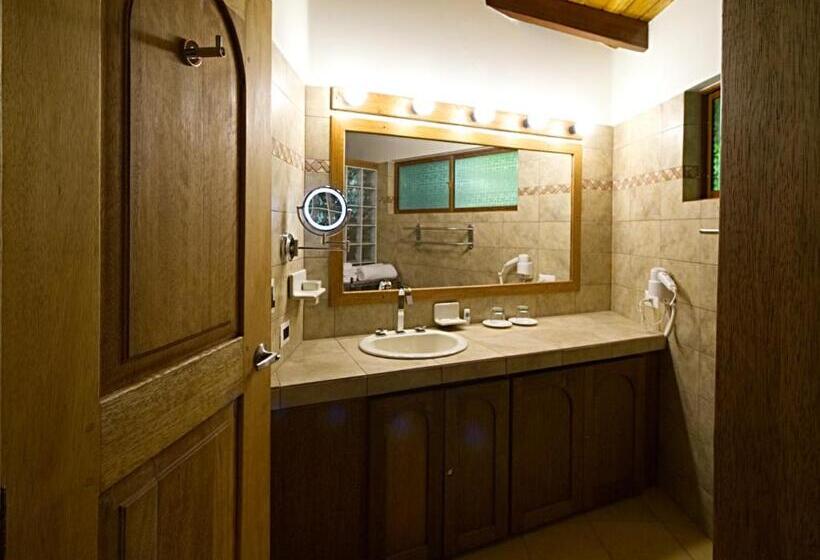 Номер Deluxe Кровать Кинг, Arahuana Jungle Resort & Spa