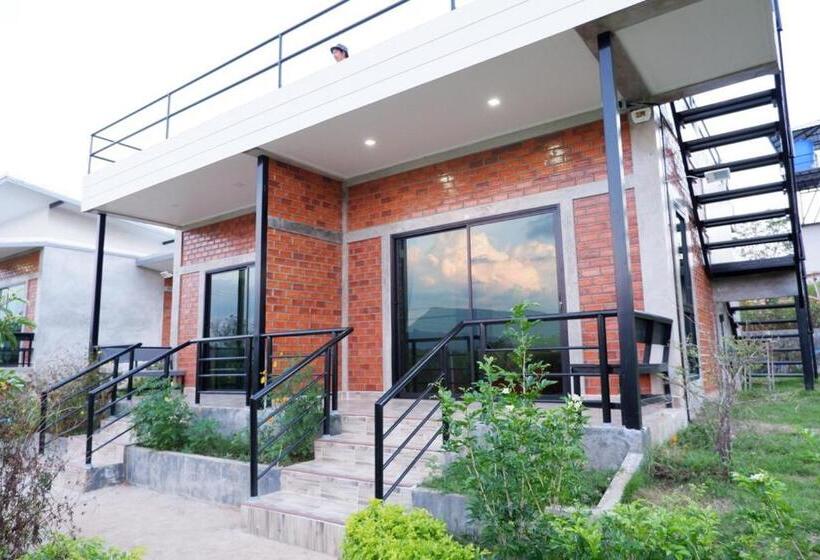 غرفة قياسية ثلاثية, Khao Kho Overview Resort