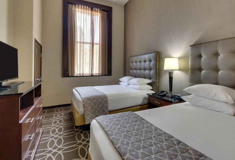 장애인을 위한 스위트, Drury Plaza Hotel Cleveland Downtown