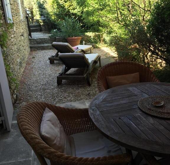 家庭间, La Borie En Provence