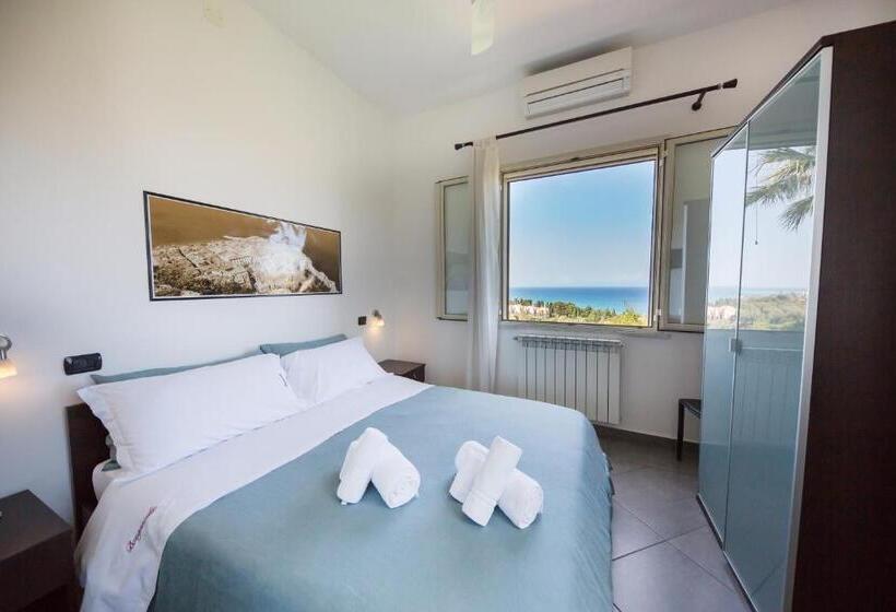 Номер Стандарт, Bouganville B&b