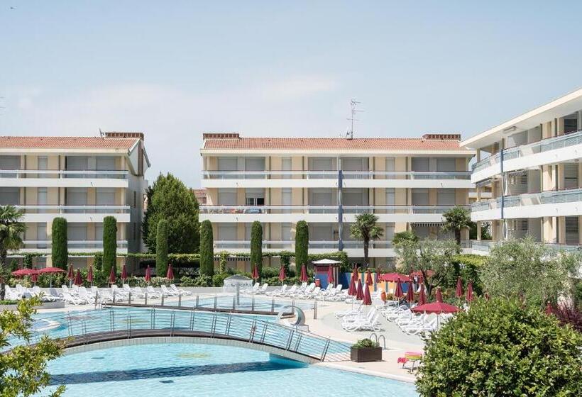 Appartement met 2 Slaapkamers, Villaggio Planetarium Resort