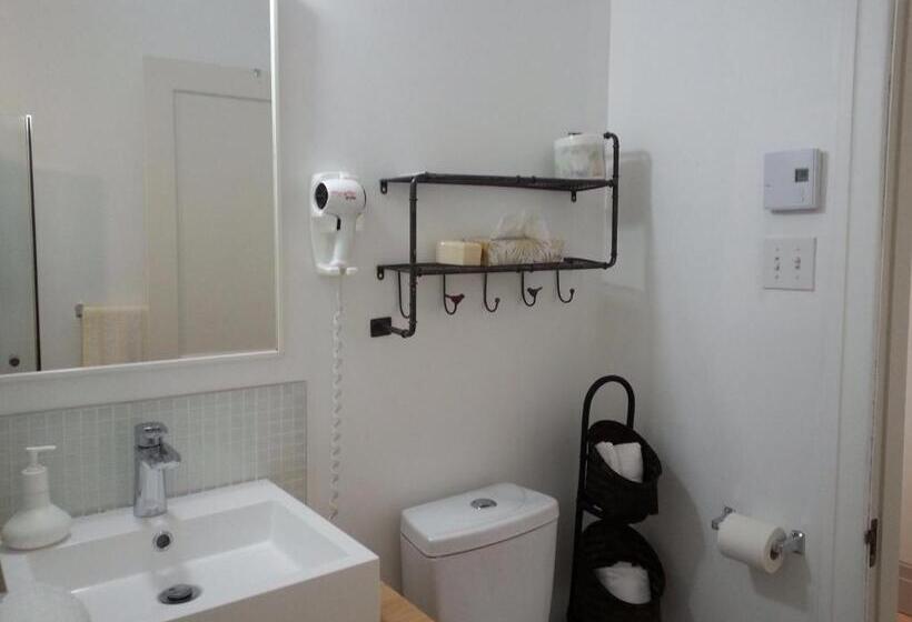 デラックスの４人部屋, Auberge La Maison Sous Les Pins