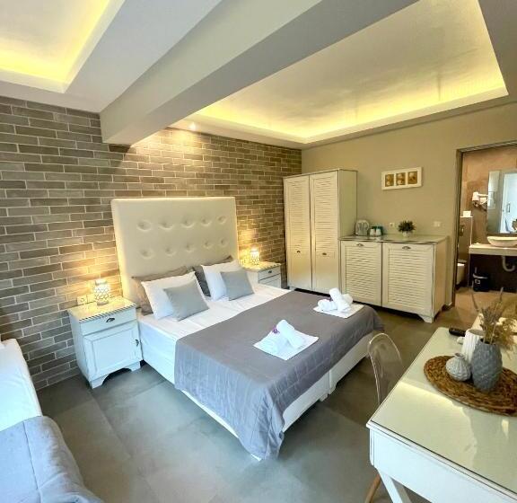 スーペリアトリプルルーム, Aroma Beach Hotel Bungalows
