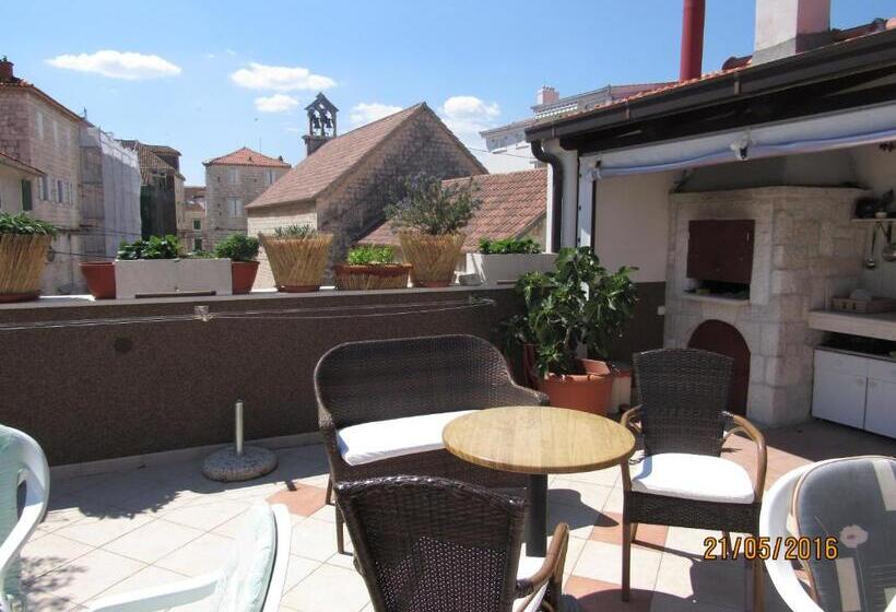 חדר משפחתי, Guest House Klaudija