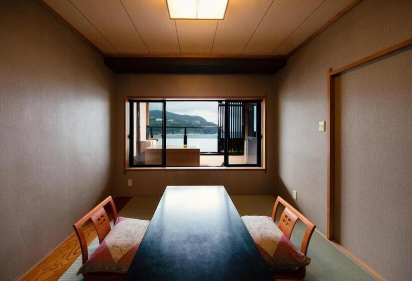 スタンダード４人部屋, Inatori Akao