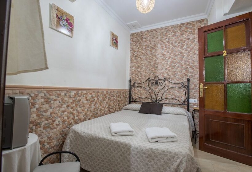 اتاق استاندارد یک نفره, Pension Javier