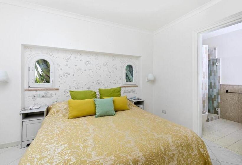 غرفة قياسية, Casa Gaia