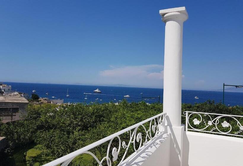 غرفة سوبيريور مطلّة علي البحر, Casa Gaia