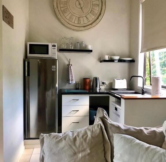 Студия Стандарт, Le Chalet Waiheke Apartments