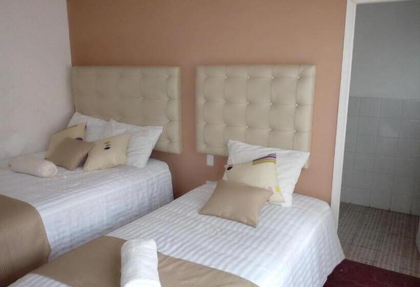 标准三人间, Mi Casa En Tepoz