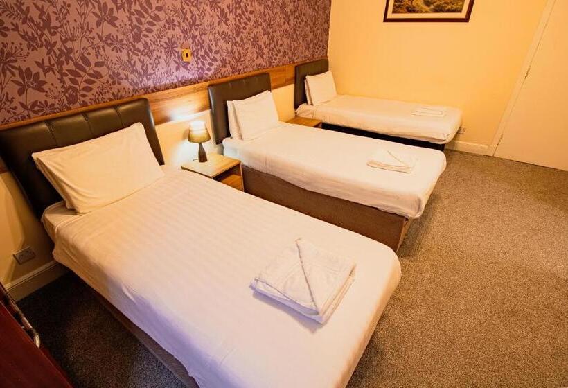 Номер Стандарт Трехместный, The Ben Mhor Hotel, Bar & Restaurant