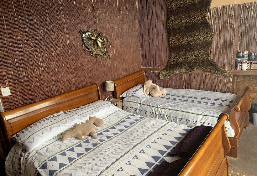 Номер Стандарт Трехместный, The Little Tree Boutique B&b