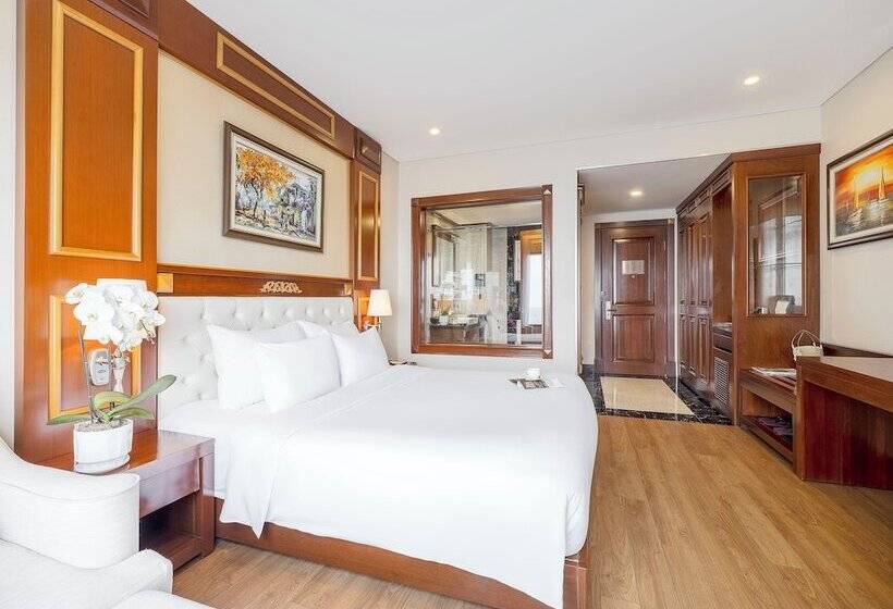 اتاق لوکس با چشم‌انداز دریا, Dlg Hotel Danang