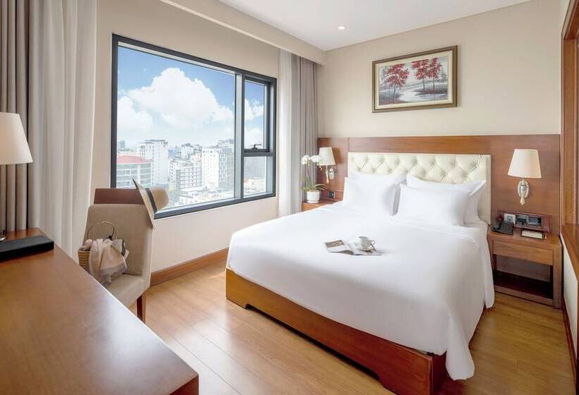 اتاق خانوادگی با چشم‌انداز دریا, Dlg Hotel Danang