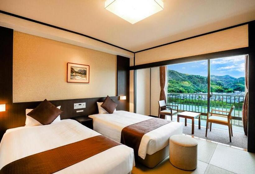 Номер Стандарт, Kamenoi Hotel Kochi