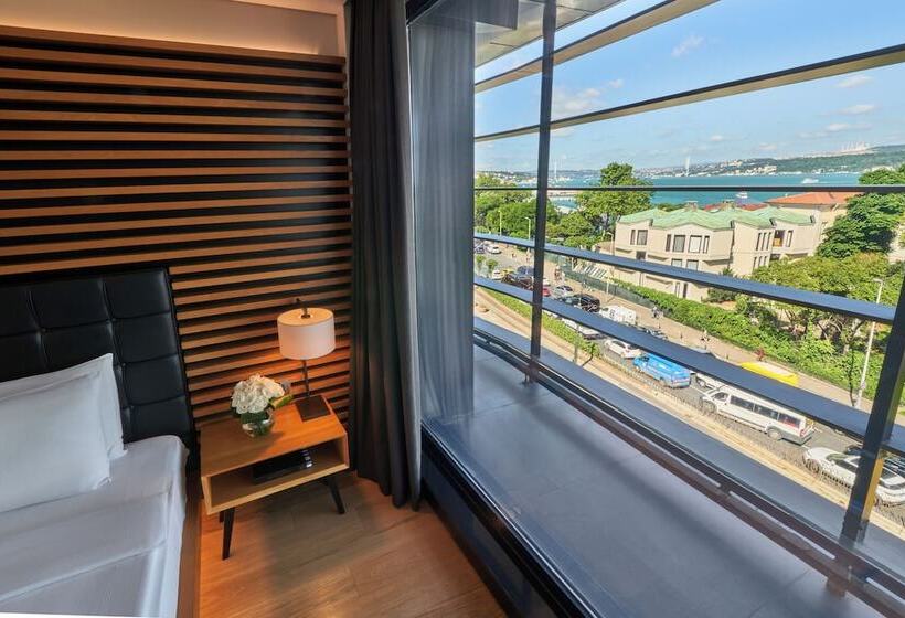 اتاق لوکس با چشم‌انداز دریا, Metropolitan Hotels Bosphorus   Special Category