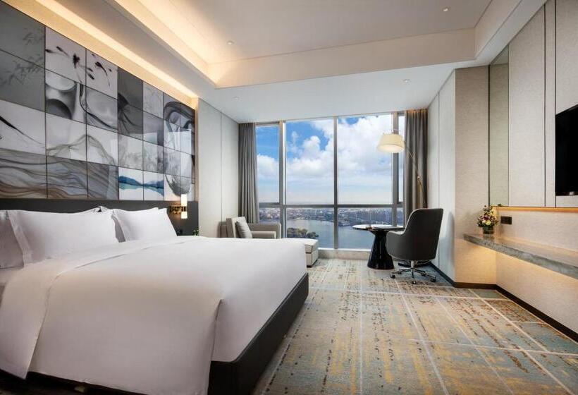 Номер Стандарт Вид на Озеро, Wyndham Grand Suzhou Fenhu